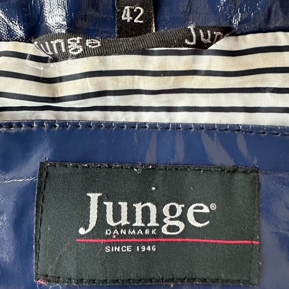 Junge Navy Raincoat European Unusual L - Picture 7 of 7
